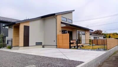 植栽　目隠し　門柱　タイル　群馬県　高崎市　K様邸